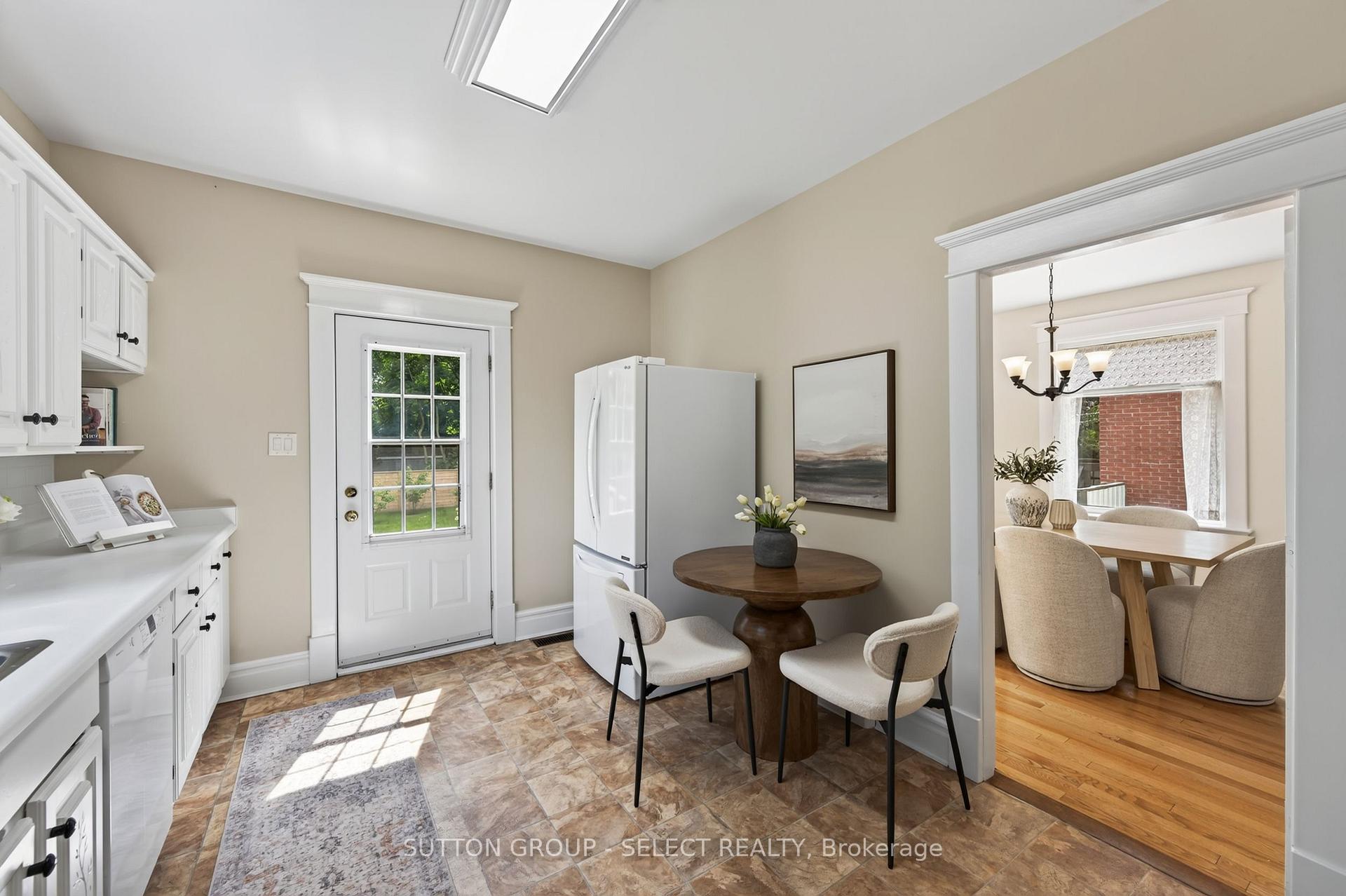 Photo 13 of 345 Tecumseh Avenue E, London, South F — HOMEH