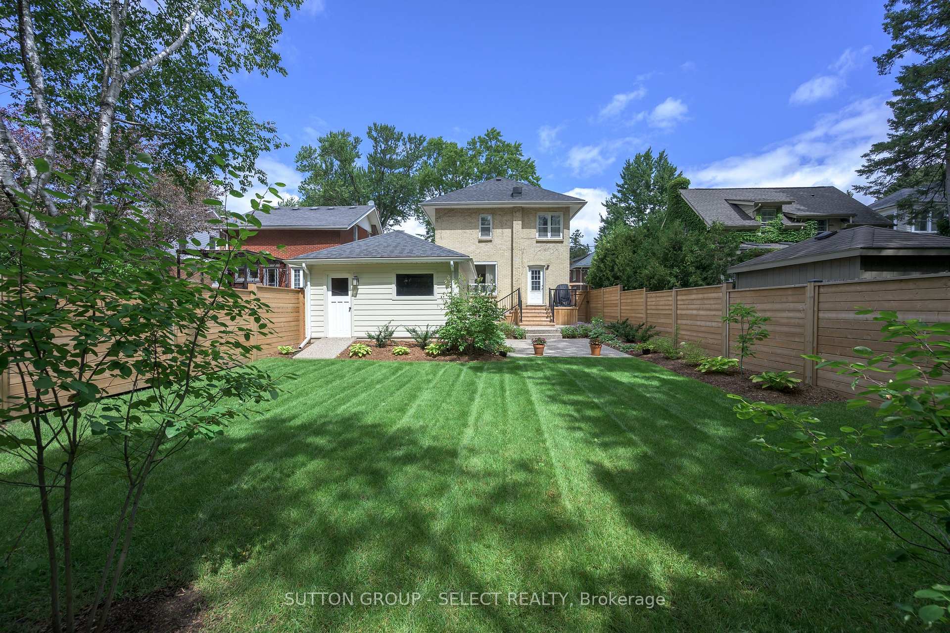 Photo 22 of 345 Tecumseh Avenue E, London, South F — HOMEH