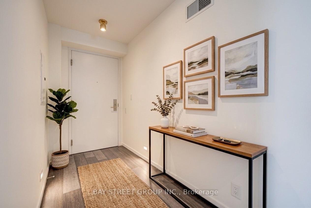 Photo 3 of Unit 3905, 5 St. Joseph Street, Toronto, Bay Street Corridor — HOMEH