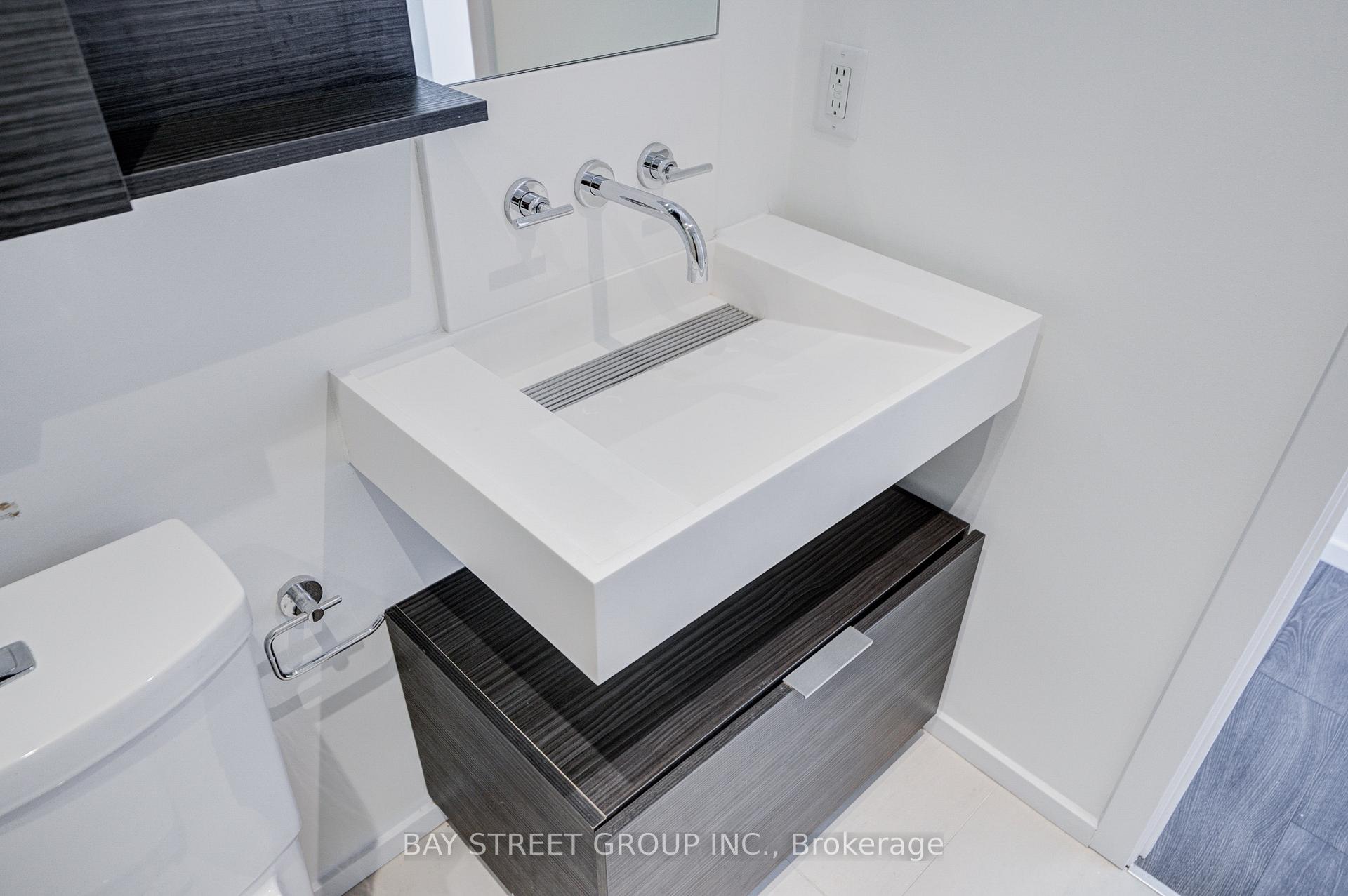 Photo 19 of Unit 3905, 5 St. Joseph Street, Toronto, Bay Street Corridor — HOMEH
