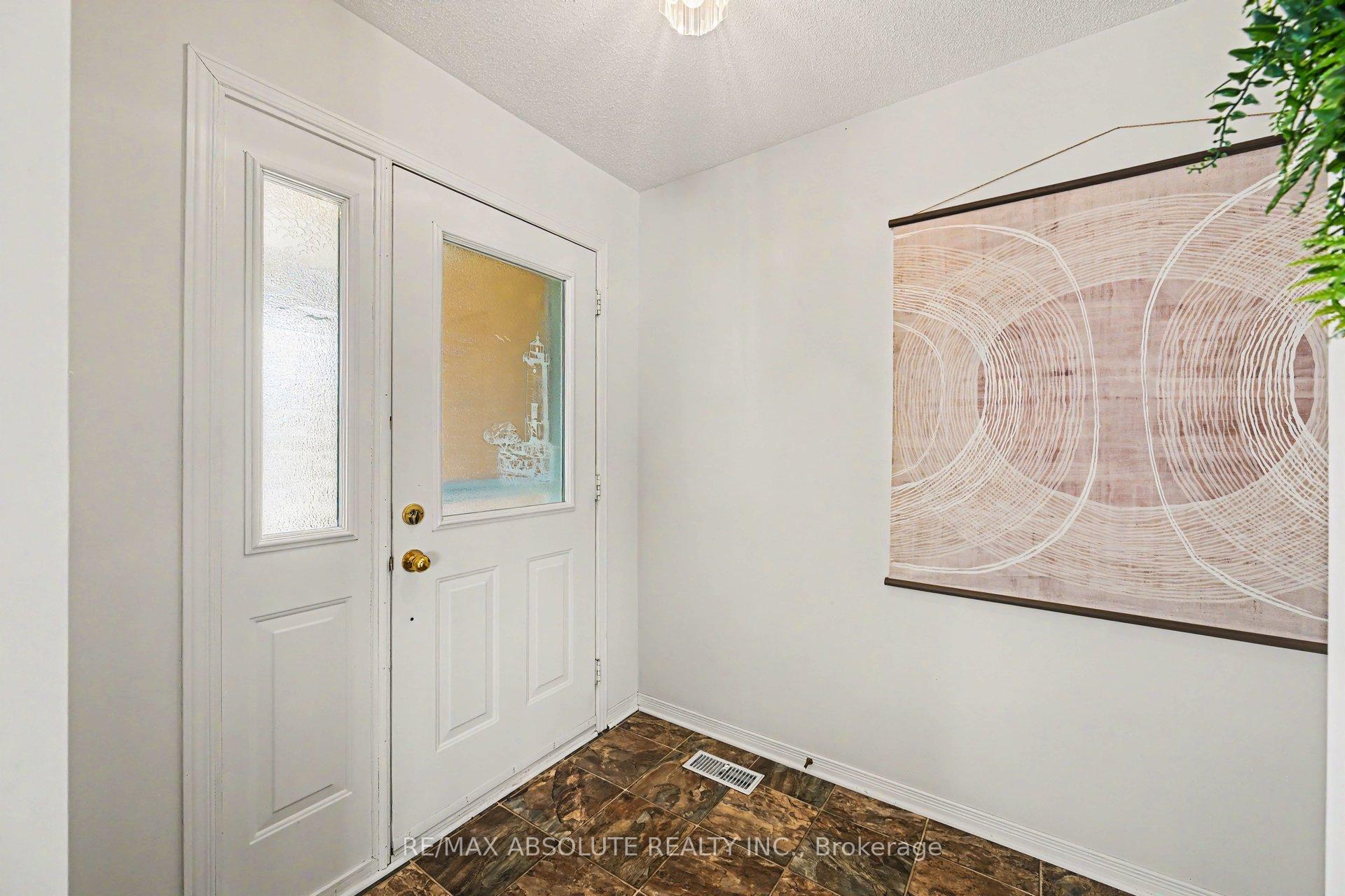 Photo 4 of 1 River Ridge Crescent, Arnprior, Arnprior — HOMEH