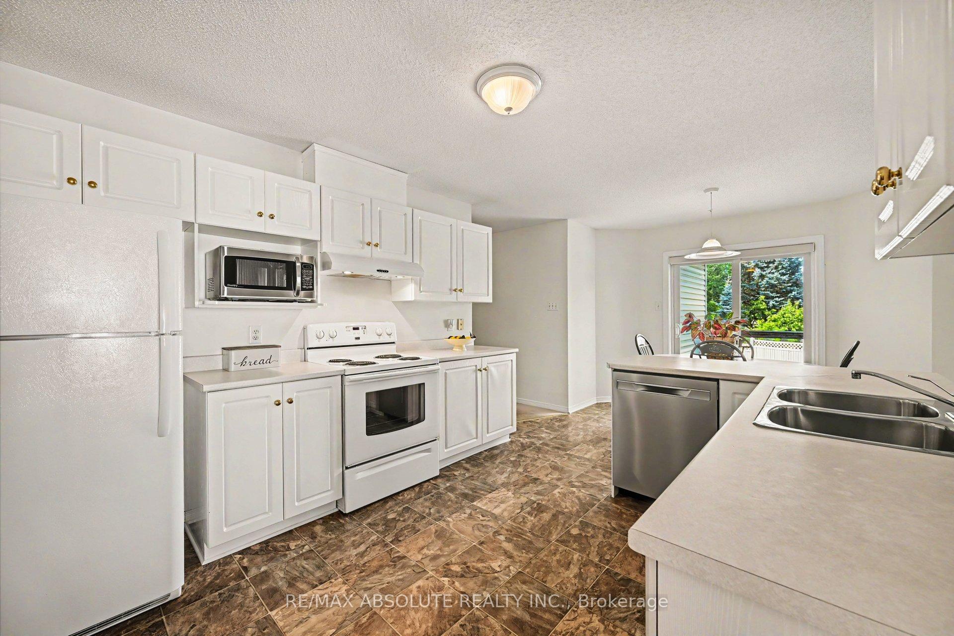 Photo 13 of 1 River Ridge Crescent, Arnprior, Arnprior — HOMEH
