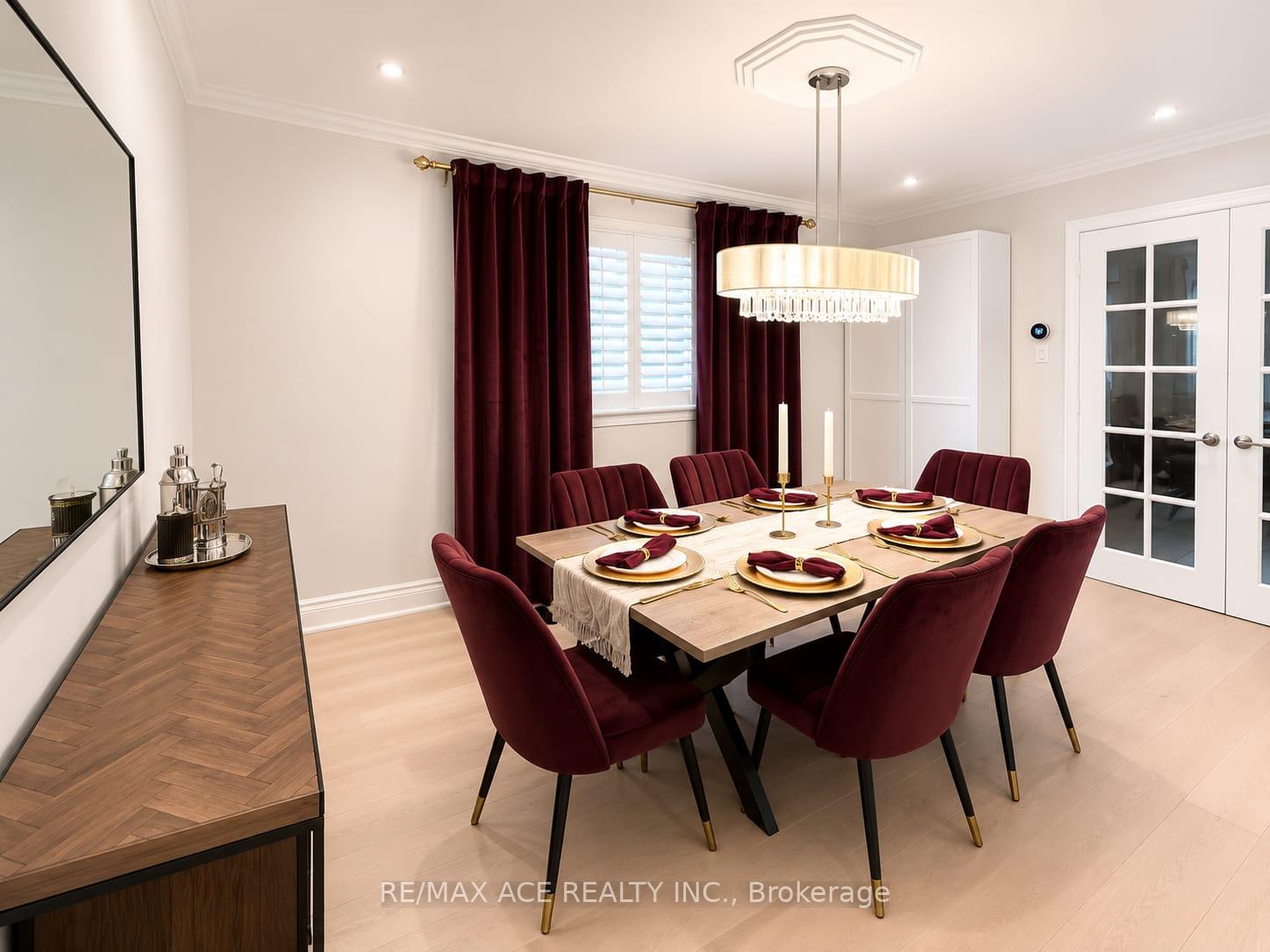 Photo 8 of 250 Murray Street, Brampton, Brampton West — HOMEH