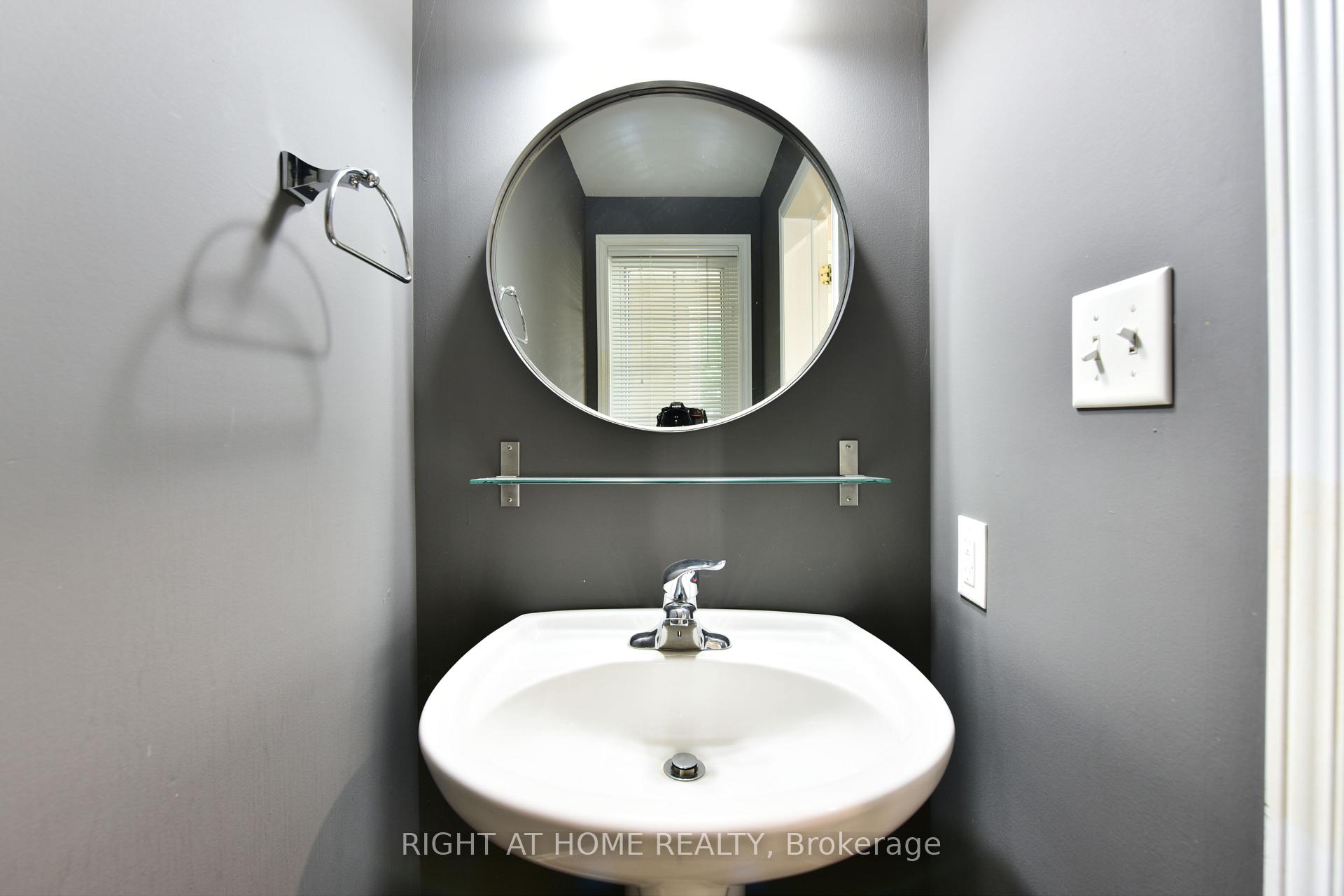 Photo 4 of 118 Braddock Private, Ottawa, Barrhaven - Stonebridge — HOMEH