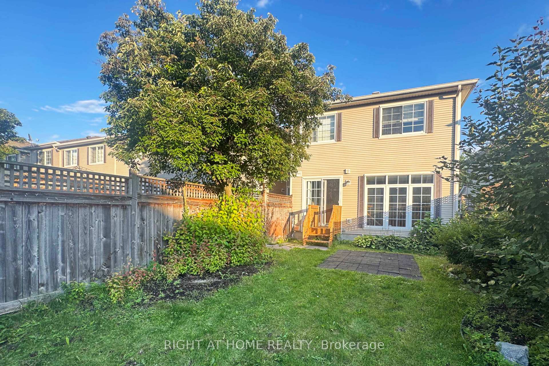 Photo 35 of 118 Braddock Private, Ottawa, Barrhaven - Stonebridge — HOMEH