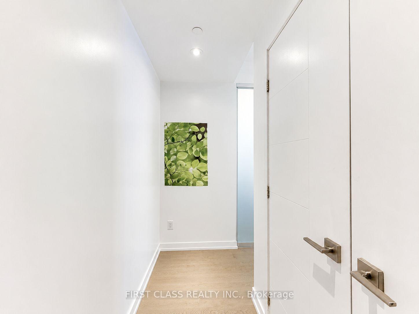 Photo 6 of Unit 3901, 488 University Avenue, Toronto, Kensington-Chinatown — HOMEH