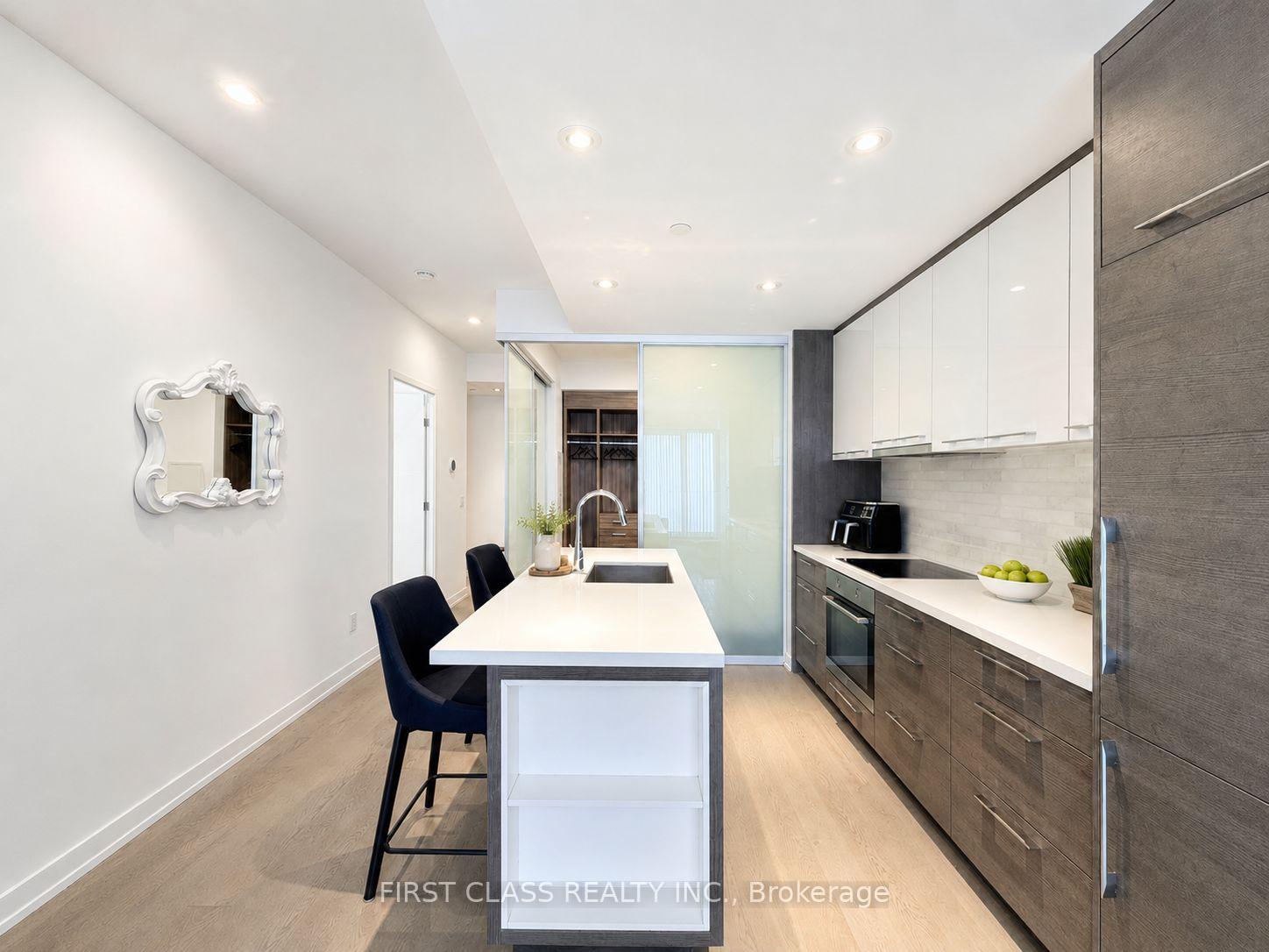 Photo 11 of Unit 3901, 488 University Avenue, Toronto, Kensington-Chinatown — HOMEH