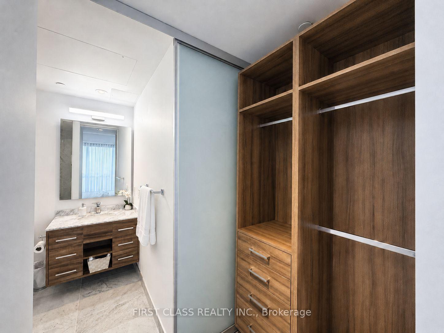 Photo 15 of Unit 3901, 488 University Avenue, Toronto, Kensington-Chinatown — HOMEH