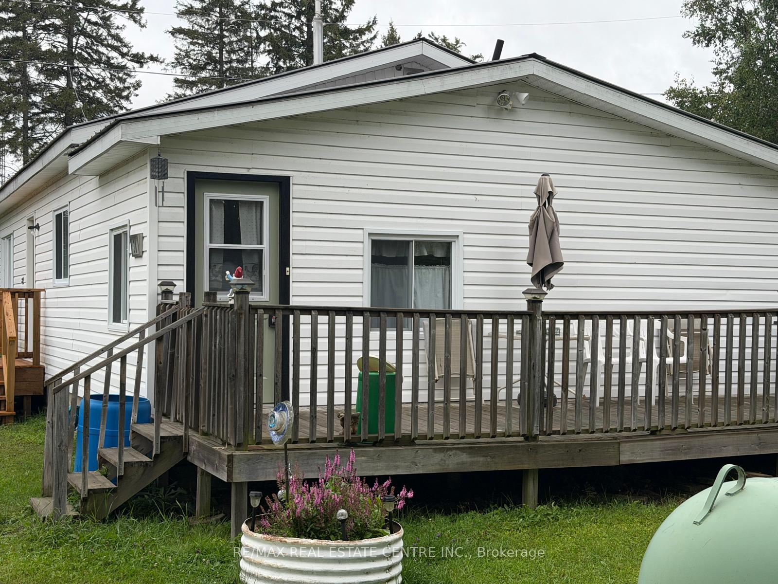 Photo 2 of 38 2nd Avenue, South Algonquin — HOMEH