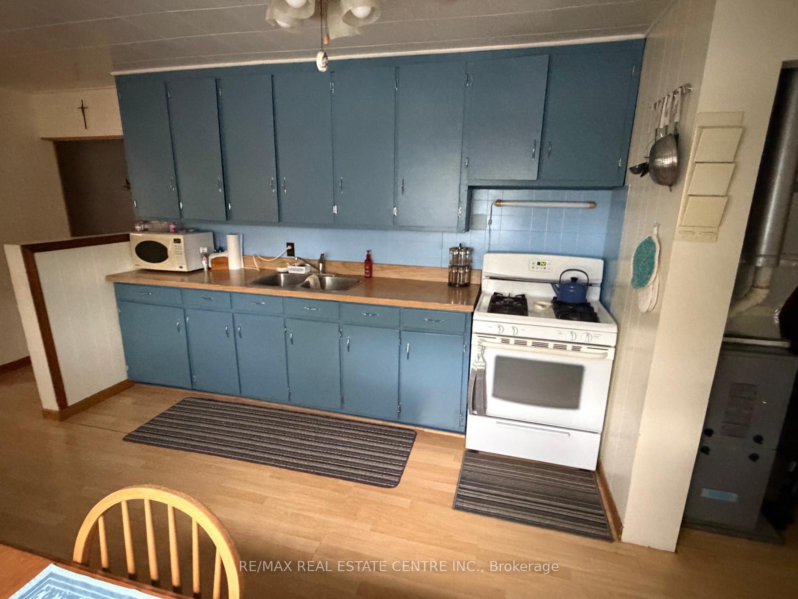 Photo 7 of 38 2nd Avenue, South Algonquin — HOMEH