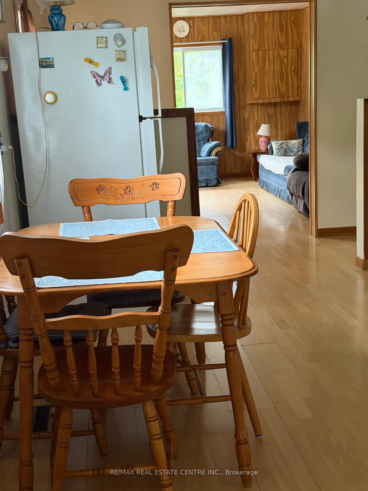 Photo 8 of 38 2nd Avenue, South Algonquin — HOMEH