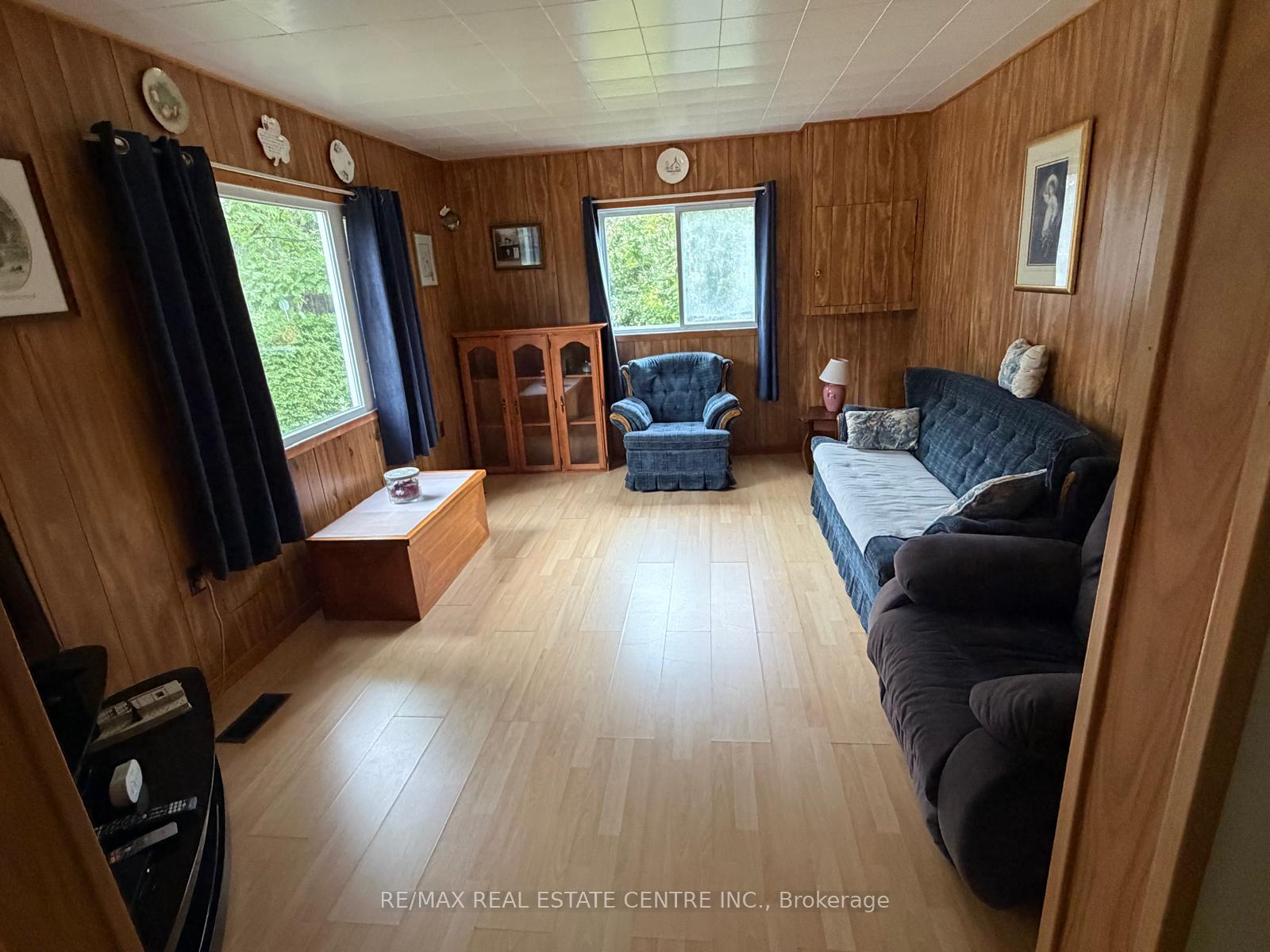 Photo 9 of 38 2nd Avenue, South Algonquin — HOMEH