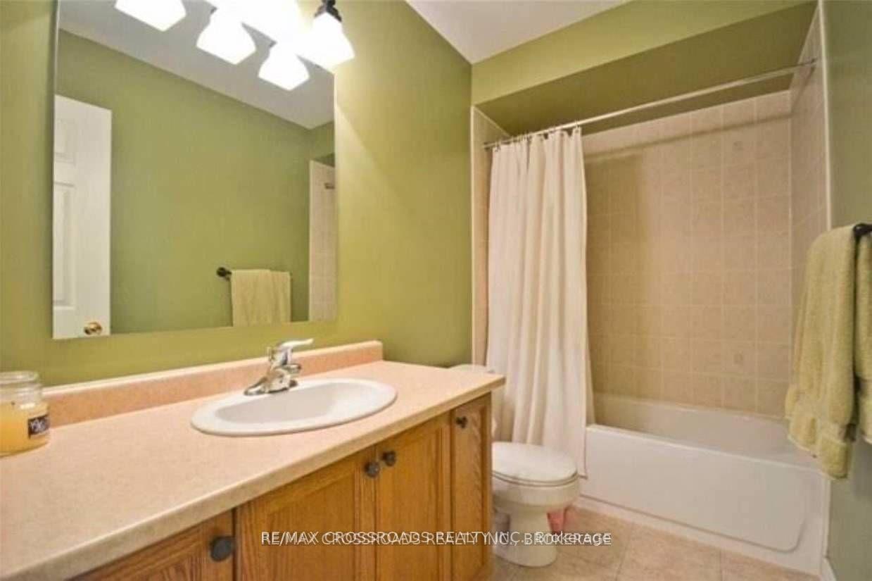 Photo 11 of 95 Thatcher Crescent, East Gwillimbury — HOMEH