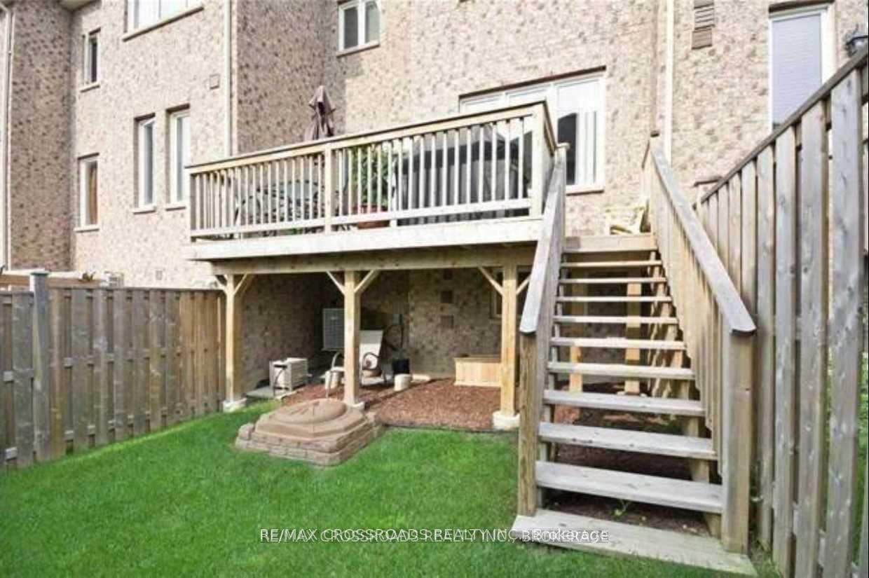 Photo 14 of 95 Thatcher Crescent, East Gwillimbury — HOMEH