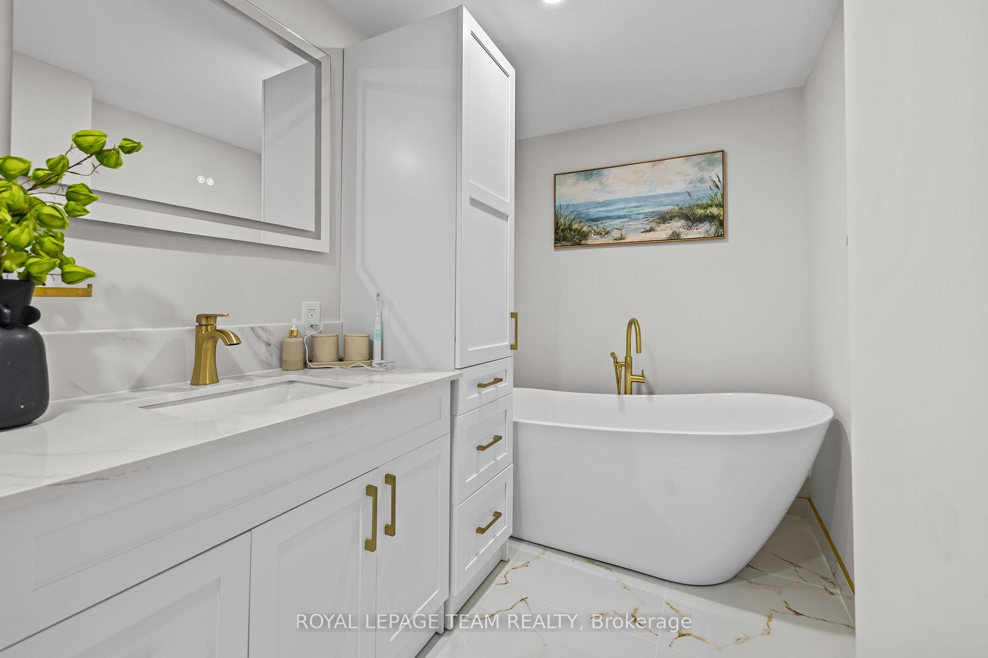 Photo 17 of Unit A, 1288 Plante Drive, Ottawa, Hunt Club/Western Community — HOMEH
