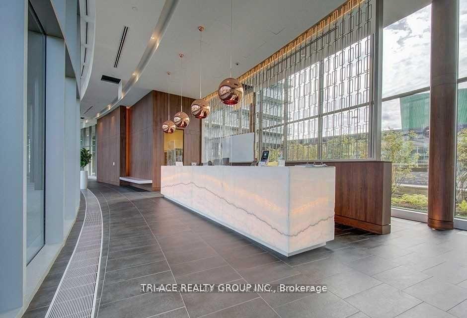 Photo 2 of Unit 705, 117 Mcmahon Drive, North York, Bayview Village — HOMEH