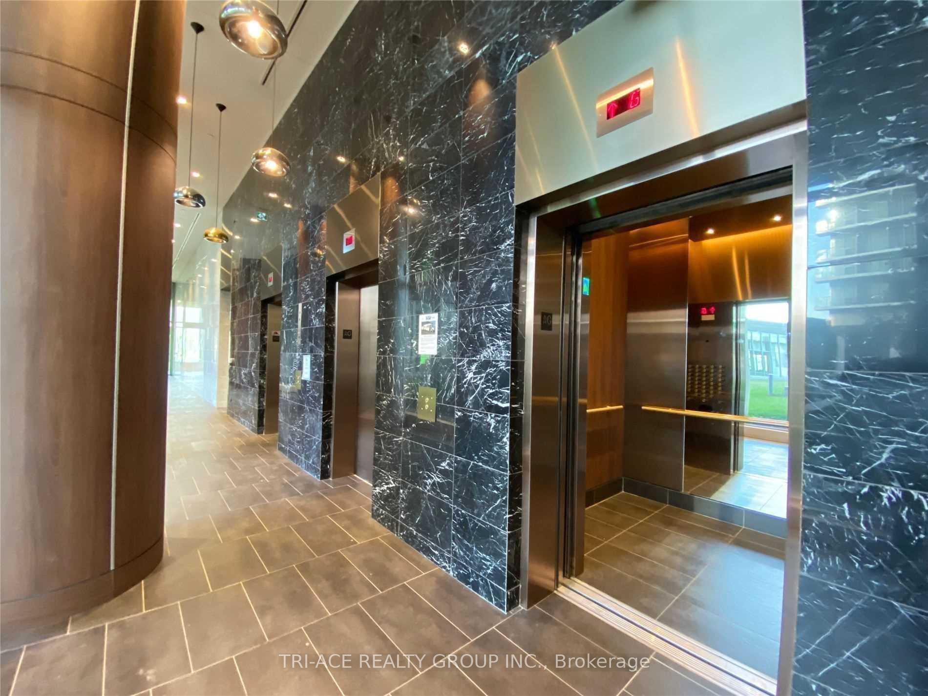 Photo 4 of Unit 705, 117 Mcmahon Drive, North York, Bayview Village — HOMEH