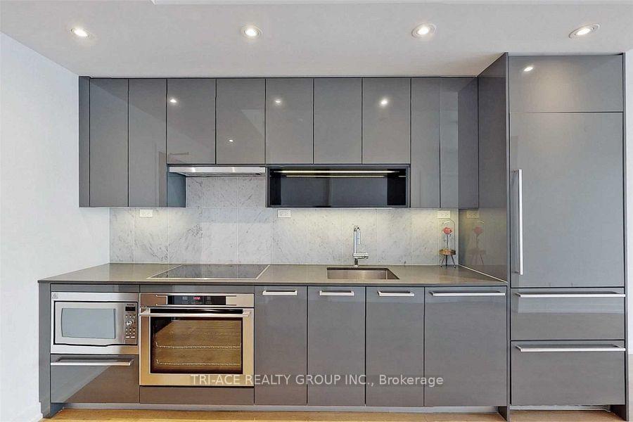 Photo 17 of Unit 705, 117 Mcmahon Drive, North York, Bayview Village — HOMEH