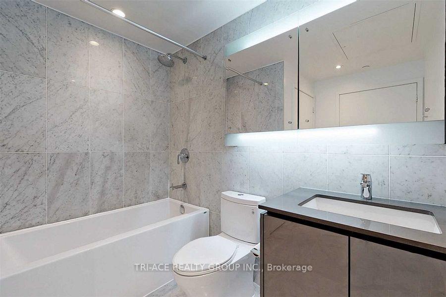 Photo 20 of Unit 705, 117 Mcmahon Drive, North York, Bayview Village — HOMEH