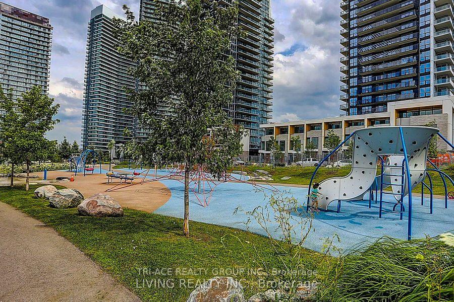 Photo 23 of Unit 705, 117 Mcmahon Drive, North York, Bayview Village — HOMEH