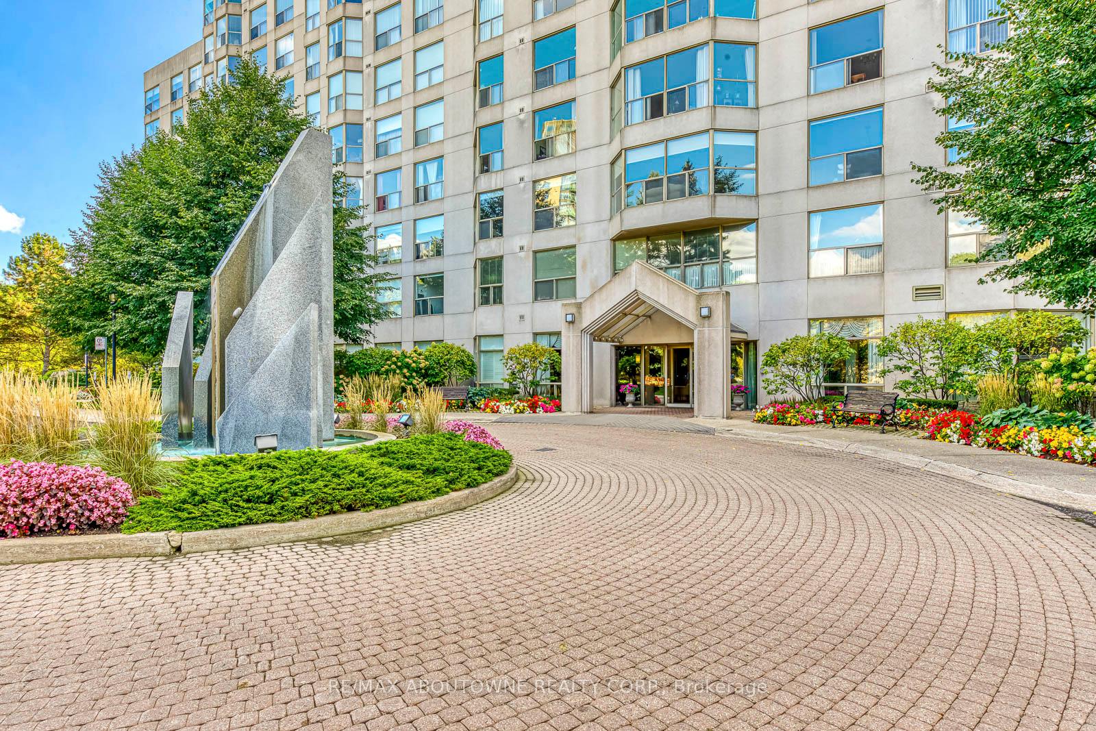 Photo 3 of Unit 613, 1700 The Collegeway, Mississauga, Erin Mills — HOMEH