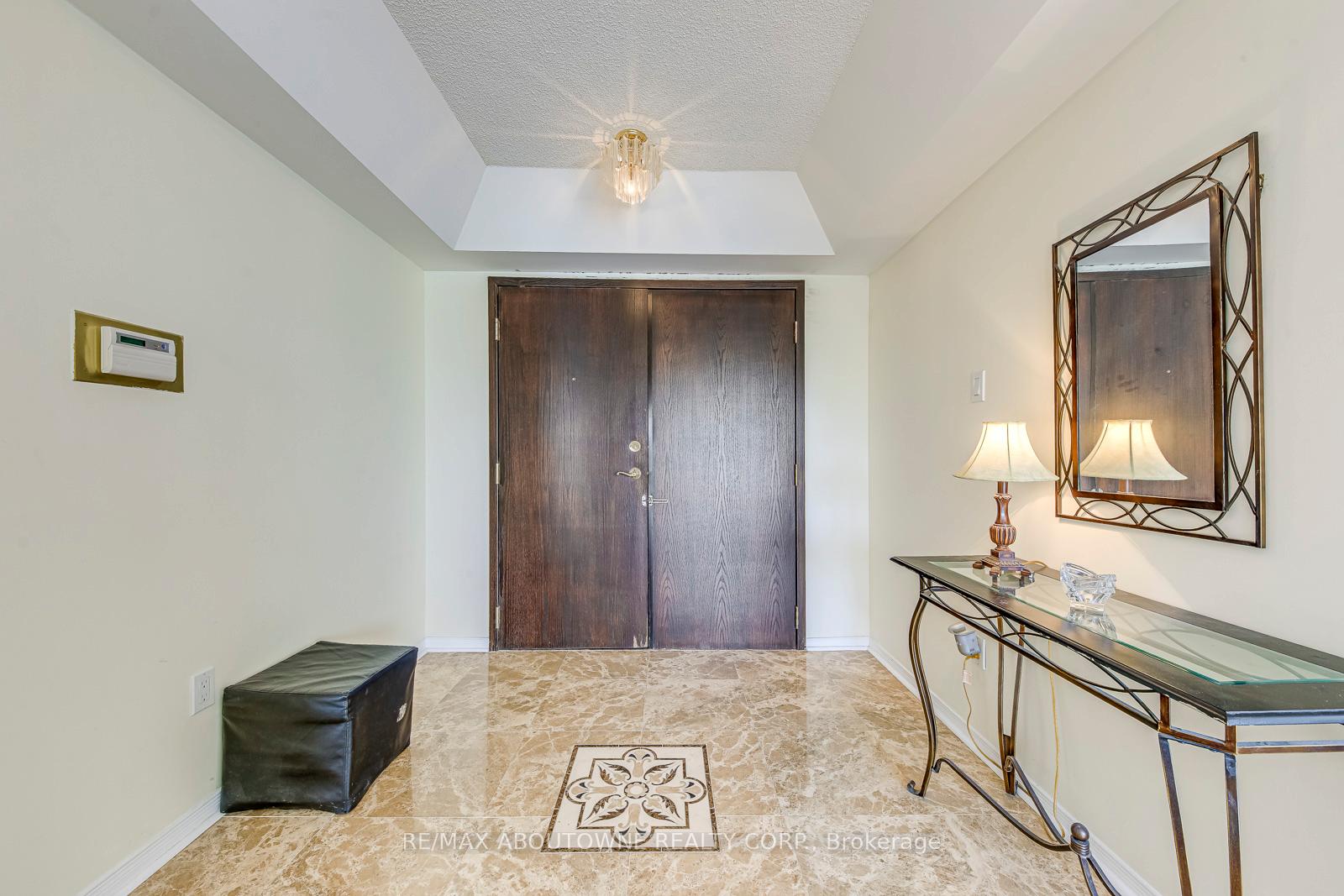 Photo 8 of Unit 613, 1700 The Collegeway, Mississauga, Erin Mills — HOMEH