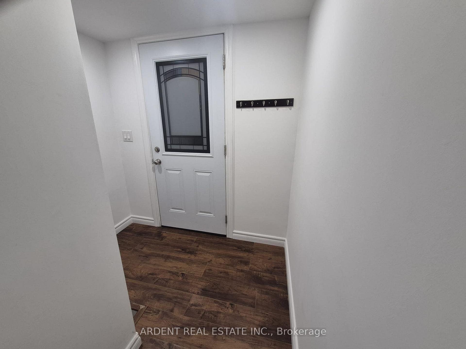 Photo 17 of 18 Kerr Lane, Aurora, Bayview Northeast — HOMEH