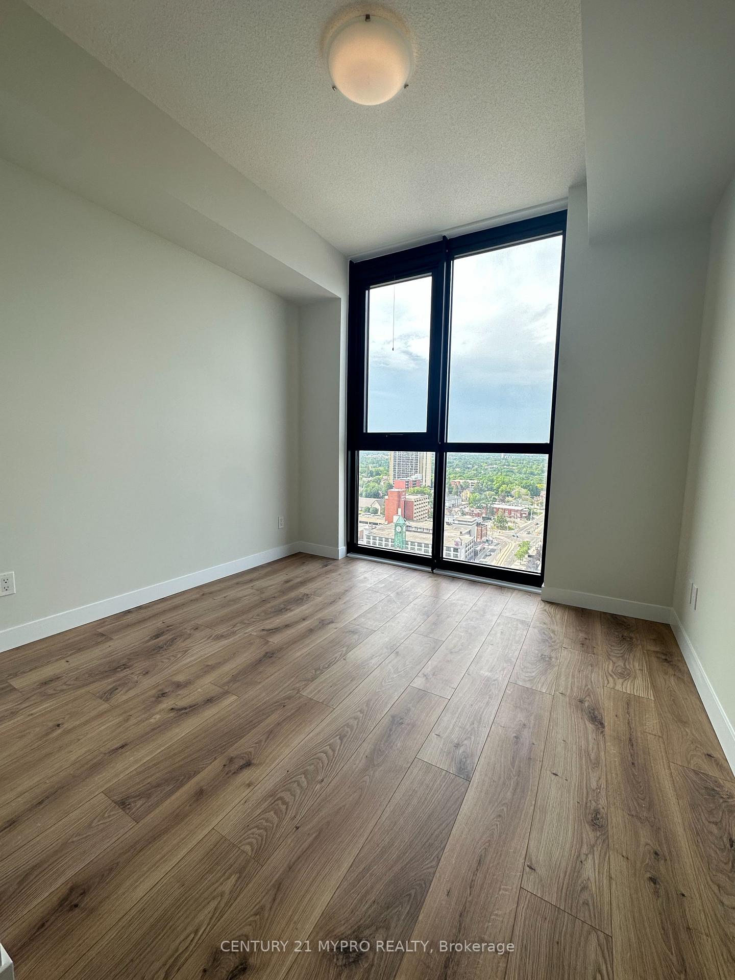 Photo 6 of Unit 1813, 60 Frederick Street, Kitchener, Civic Centre — HOMEH