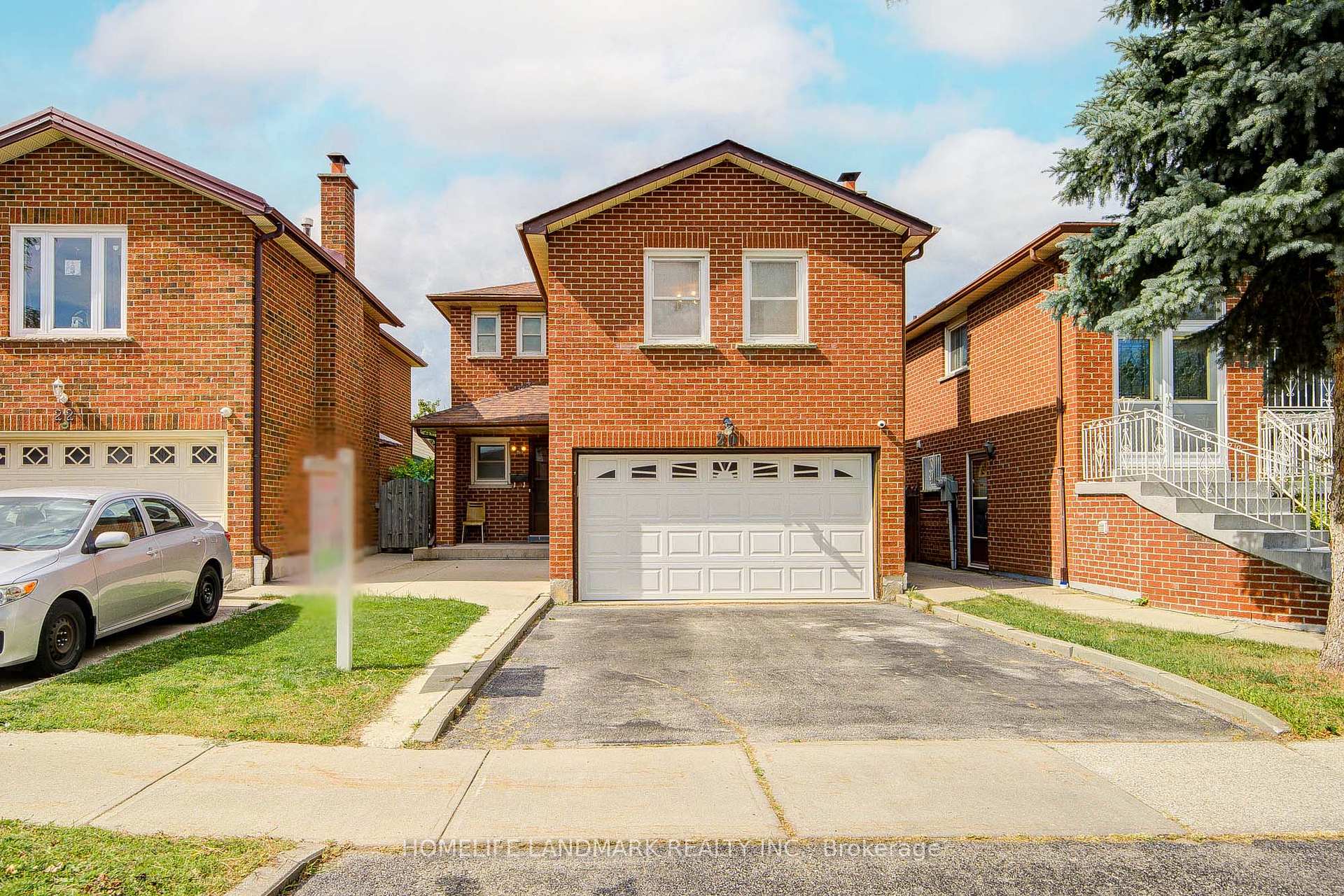 Photo 3 of 20 Barolo Road, Etobicoke, West Humber-Clairville — HOMEH