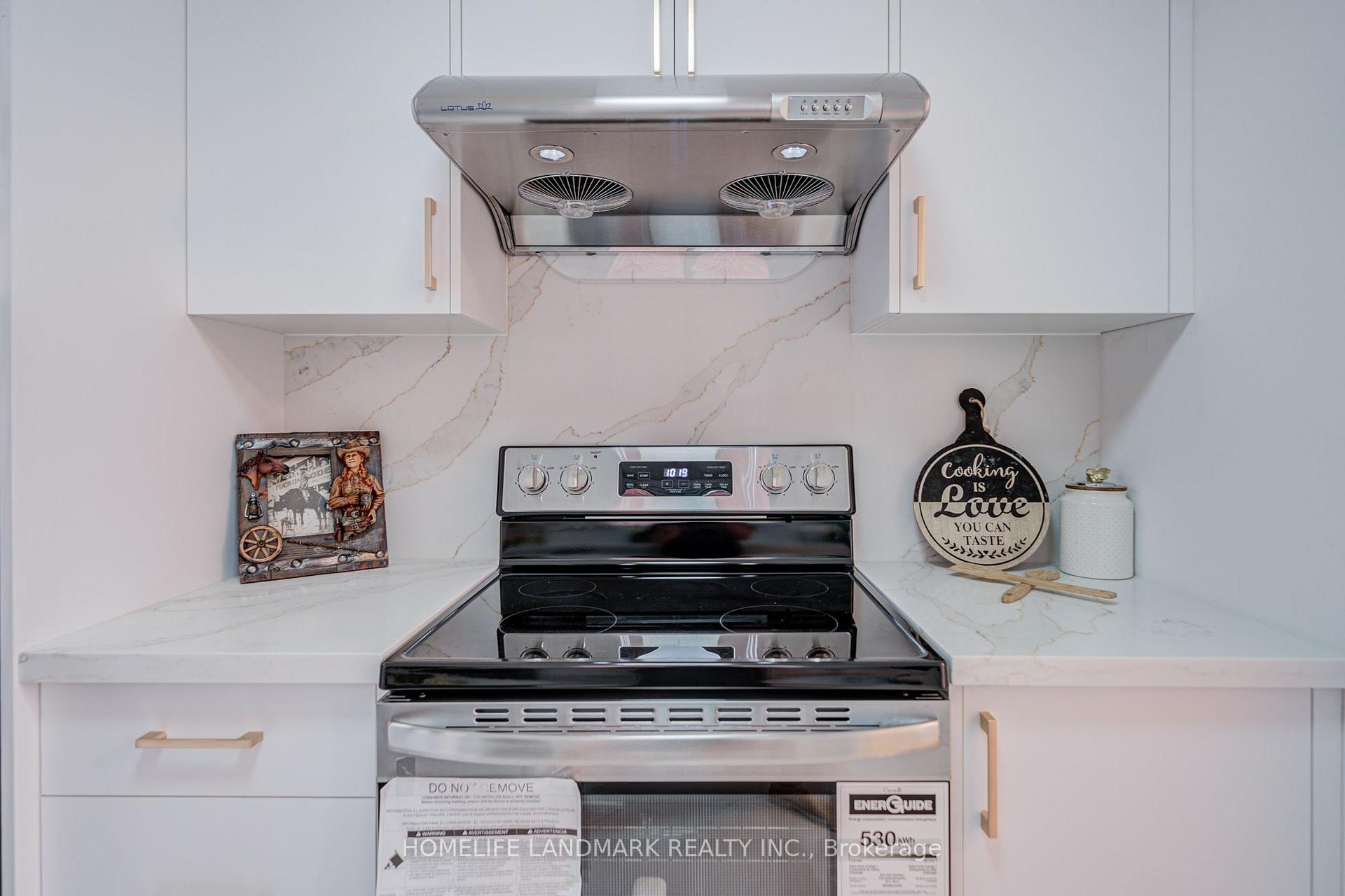 Photo 21 of 20 Barolo Road, Etobicoke, West Humber-Clairville — HOMEH