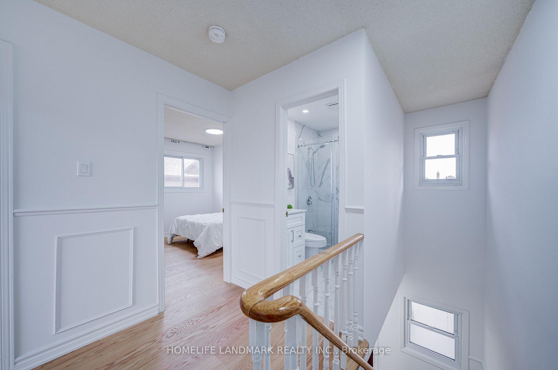 Photo 32 of 20 Barolo Road, Etobicoke, West Humber-Clairville — HOMEH