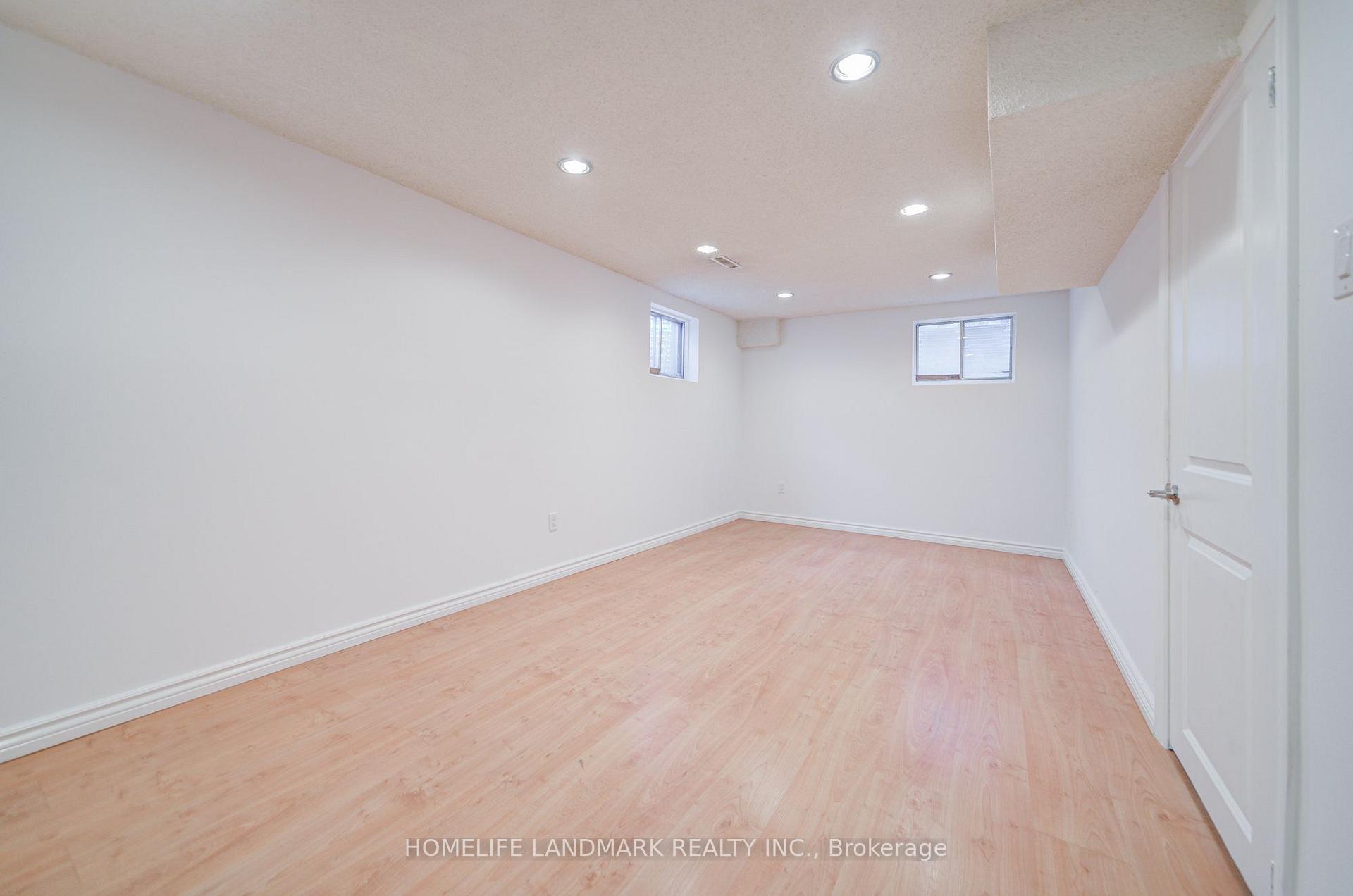 Photo 43 of 20 Barolo Road, Etobicoke, West Humber-Clairville — HOMEH