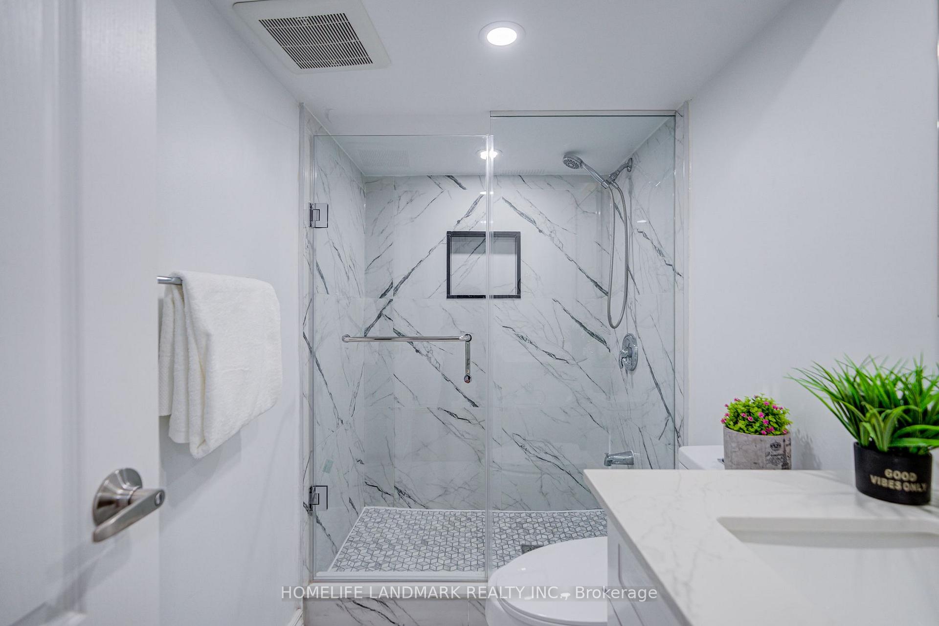Photo 46 of 20 Barolo Road, Etobicoke, West Humber-Clairville — HOMEH