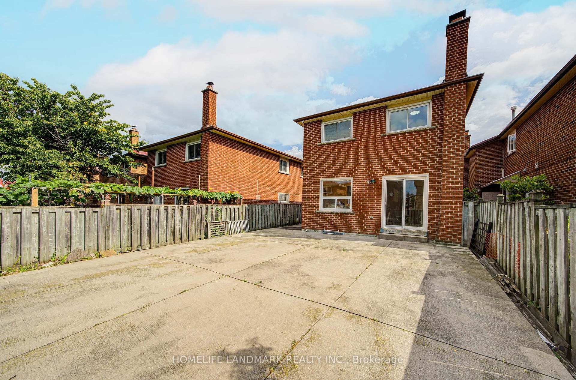 Photo 51 of 20 Barolo Road, Etobicoke, West Humber-Clairville — HOMEH