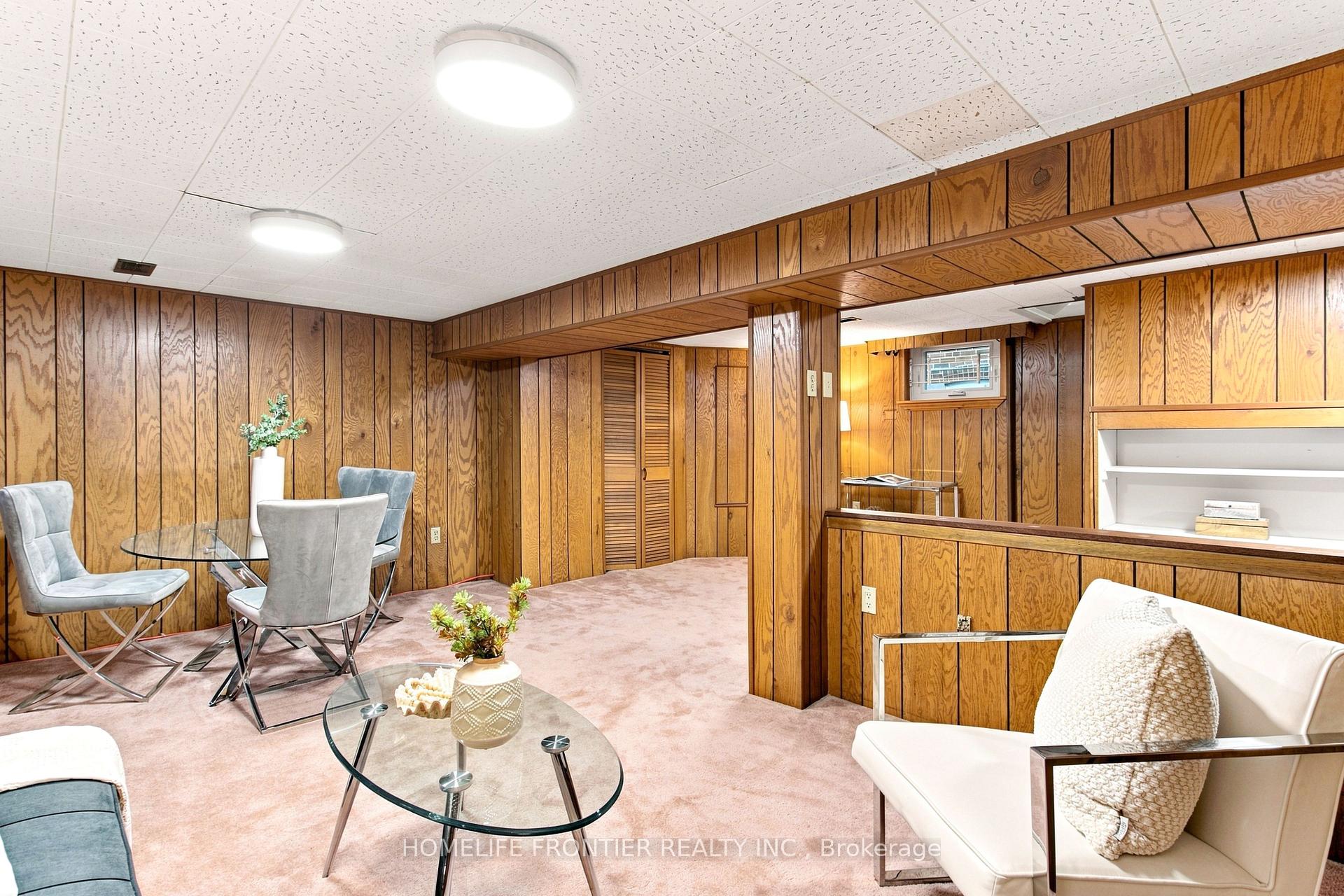 Photo 16 of 132 Wesley Street, Etobicoke, Stonegate-Queensway — HOMEH