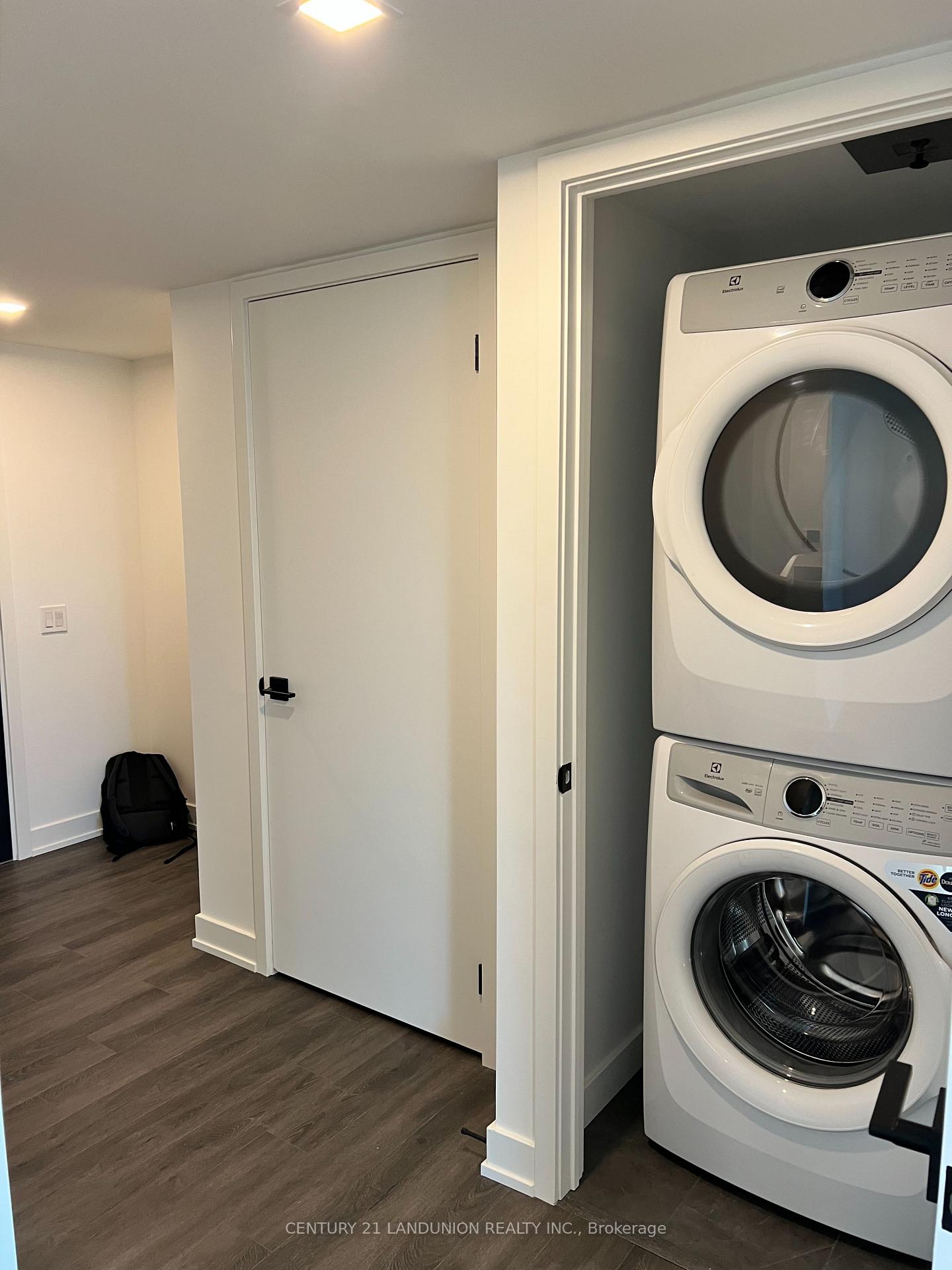 Photo 8 of Unit 1507, 609 Sherbourne Street, Toronto, North St. James Town — HOMEH