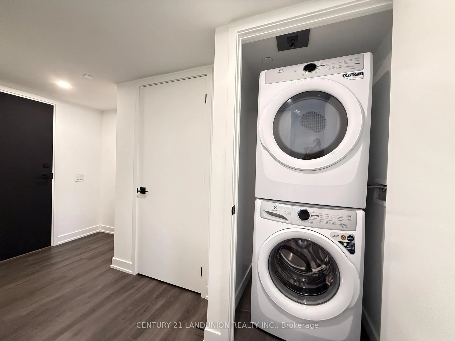 Photo 21 of Unit 1507, 609 Sherbourne Street, Toronto, North St. James Town — HOMEH