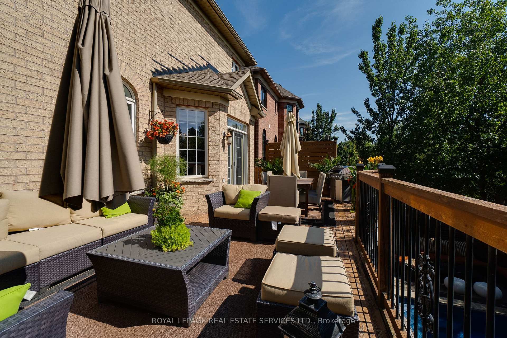 Photo 5 of 167 Innville Crescent, Oakville, Bronte — HOMEH