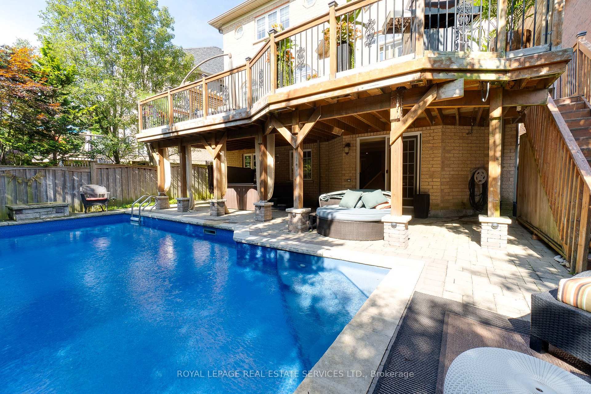 Photo 12 of 167 Innville Crescent, Oakville, Bronte — HOMEH