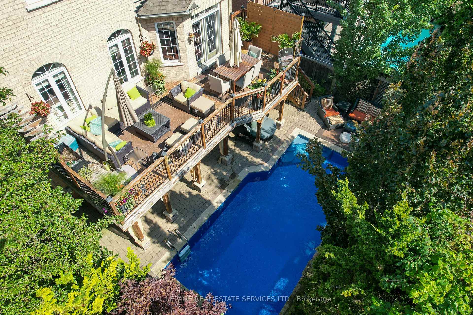 Photo 16 of 167 Innville Crescent, Oakville, Bronte — HOMEH