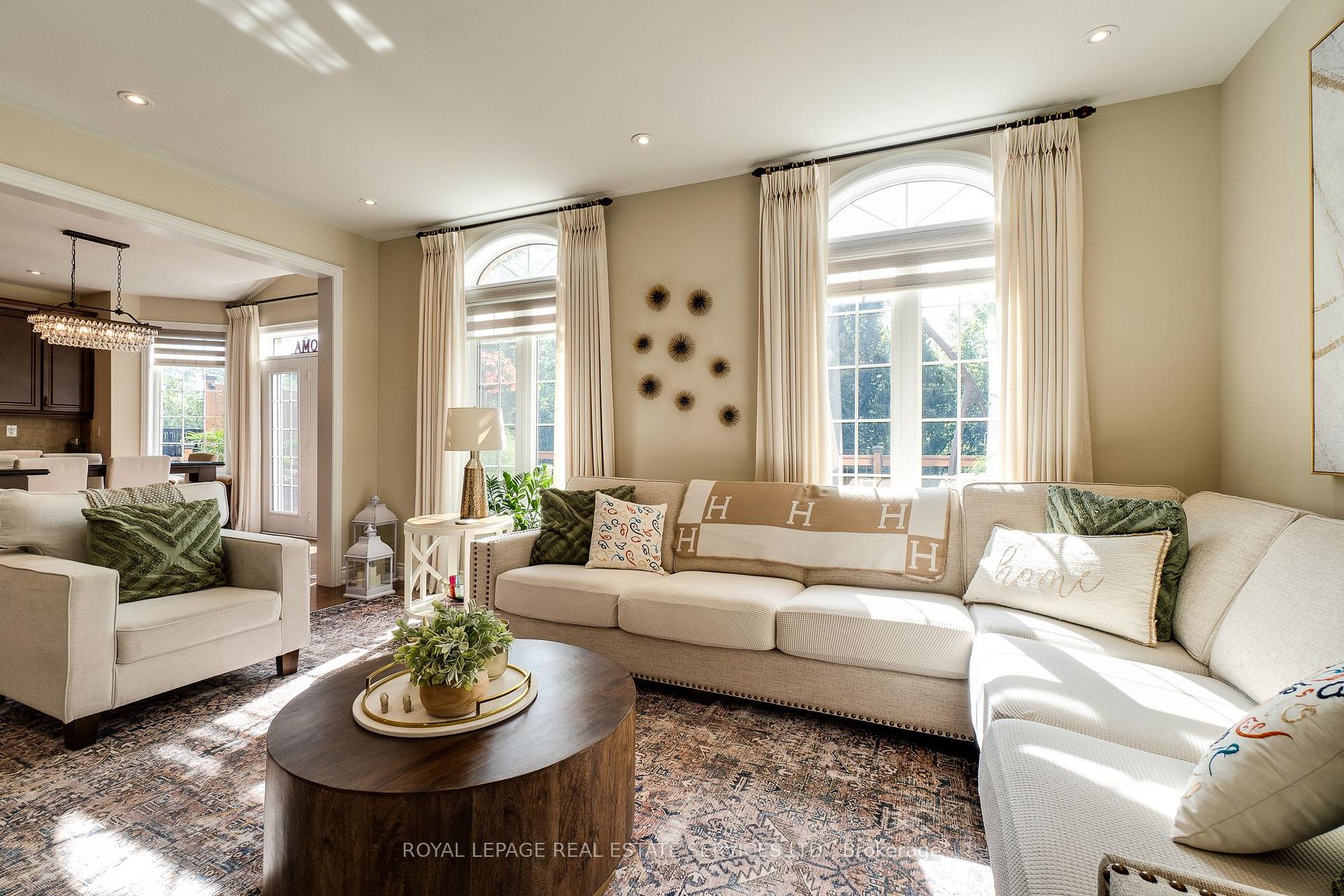 Photo 25 of 167 Innville Crescent, Oakville, Bronte — HOMEH