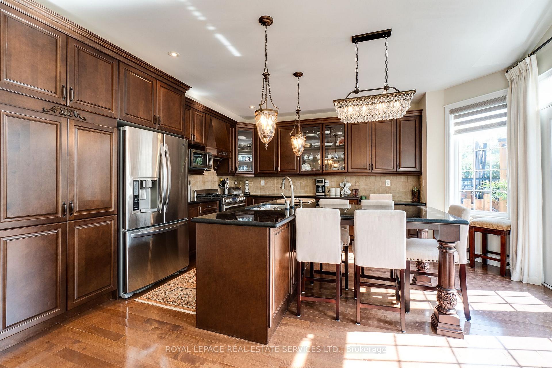 Photo 28 of 167 Innville Crescent, Oakville, Bronte — HOMEH