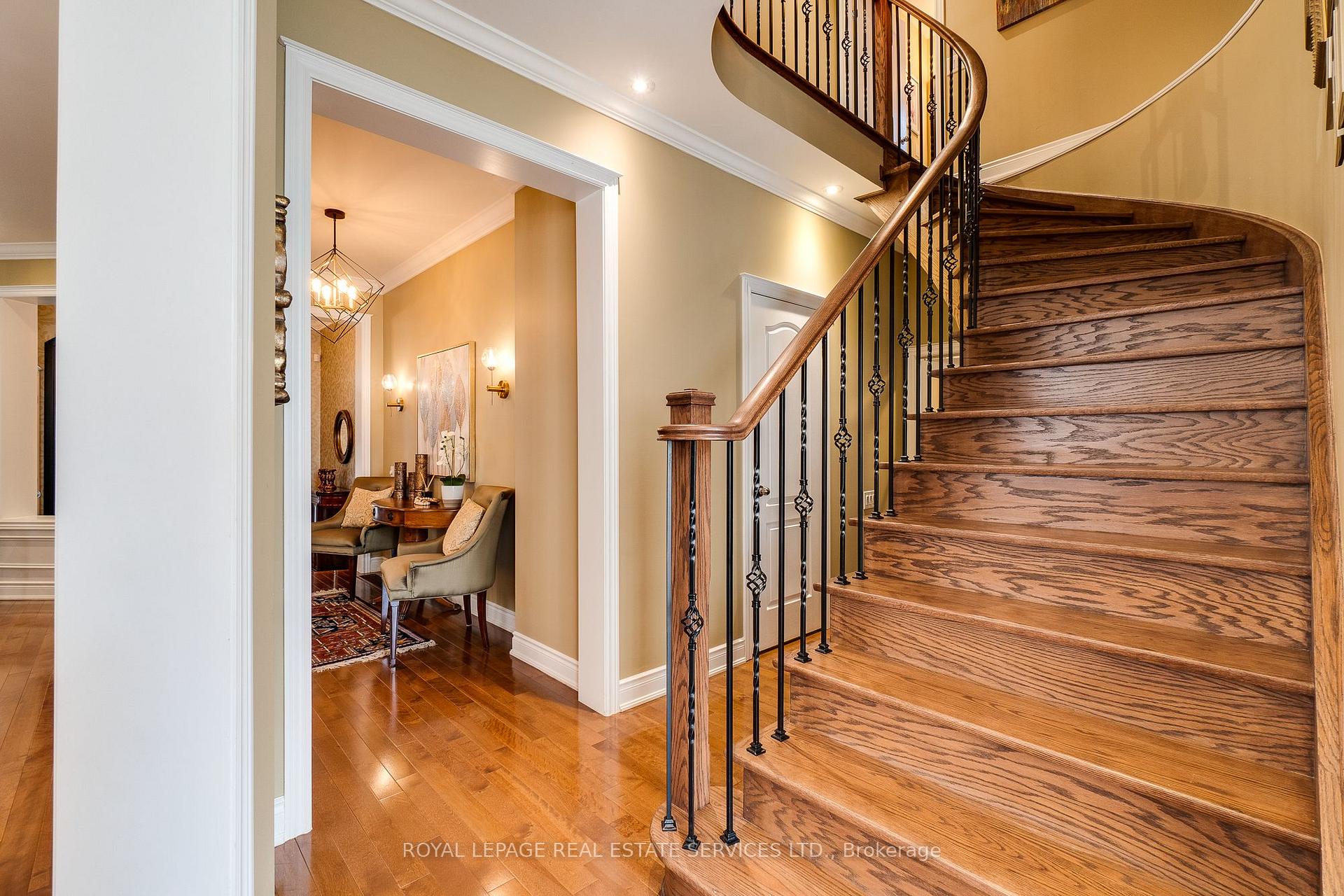 Photo 32 of 167 Innville Crescent, Oakville, Bronte — HOMEH