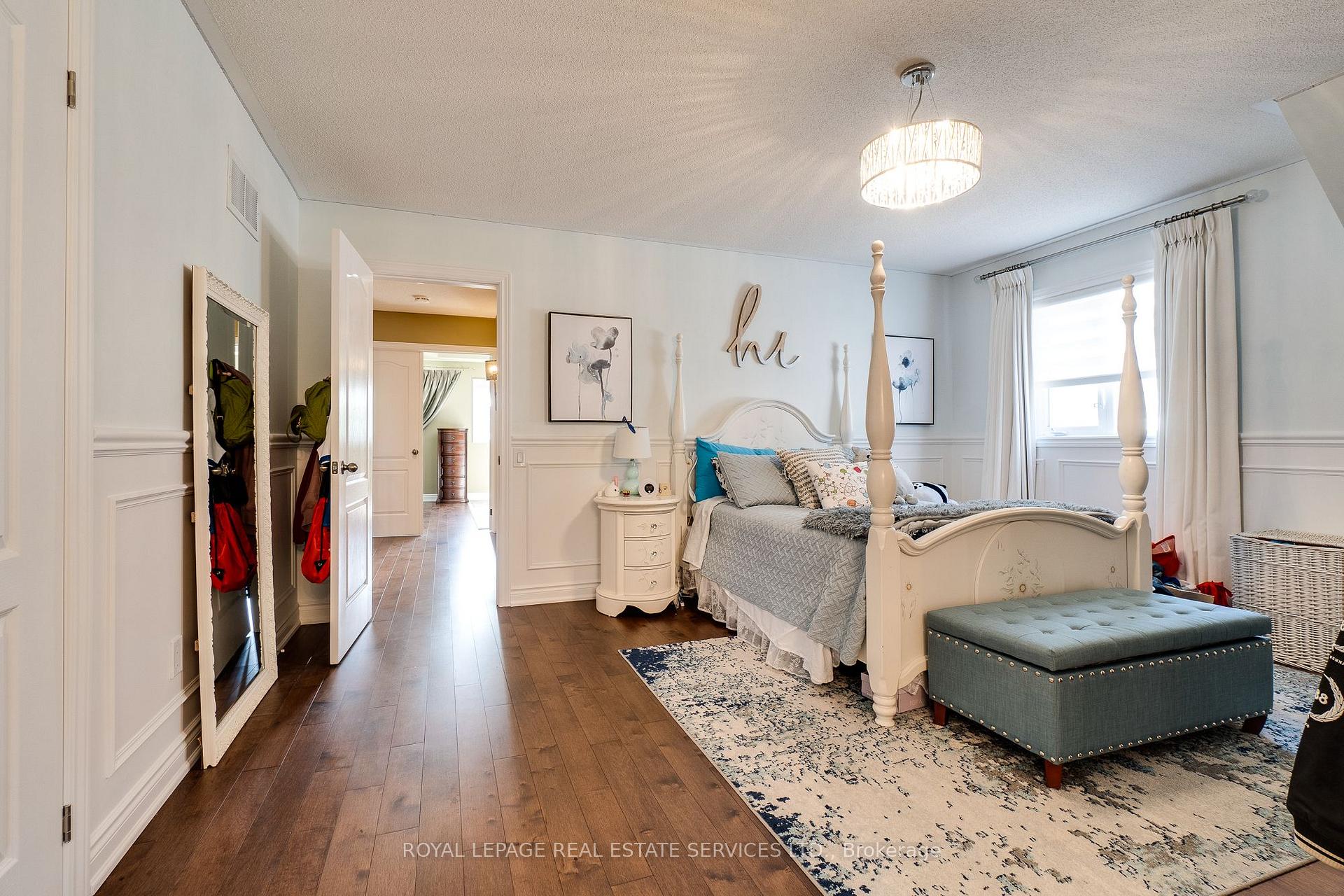 Photo 33 of 167 Innville Crescent, Oakville, Bronte — HOMEH