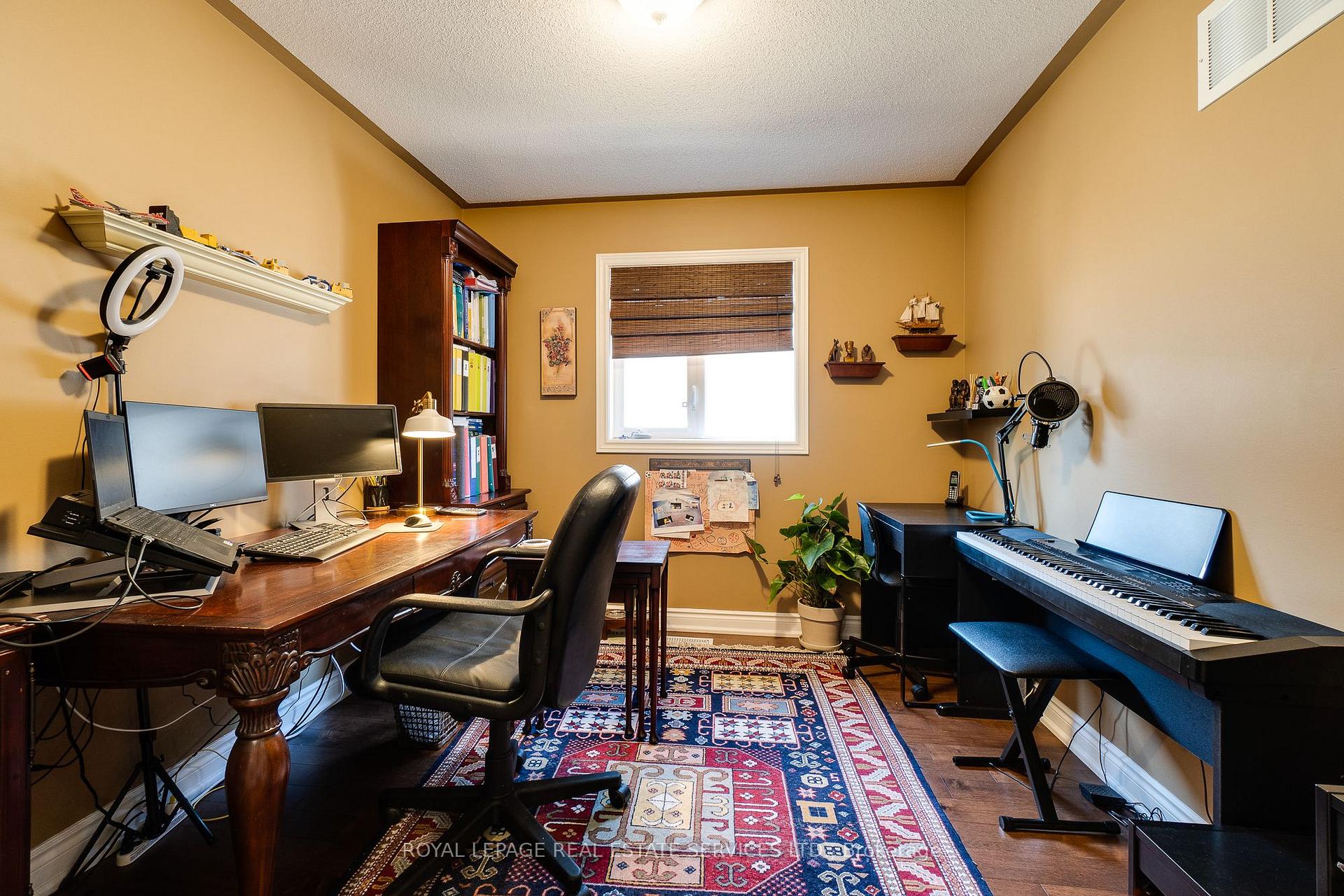 Photo 35 of 167 Innville Crescent, Oakville, Bronte — HOMEH