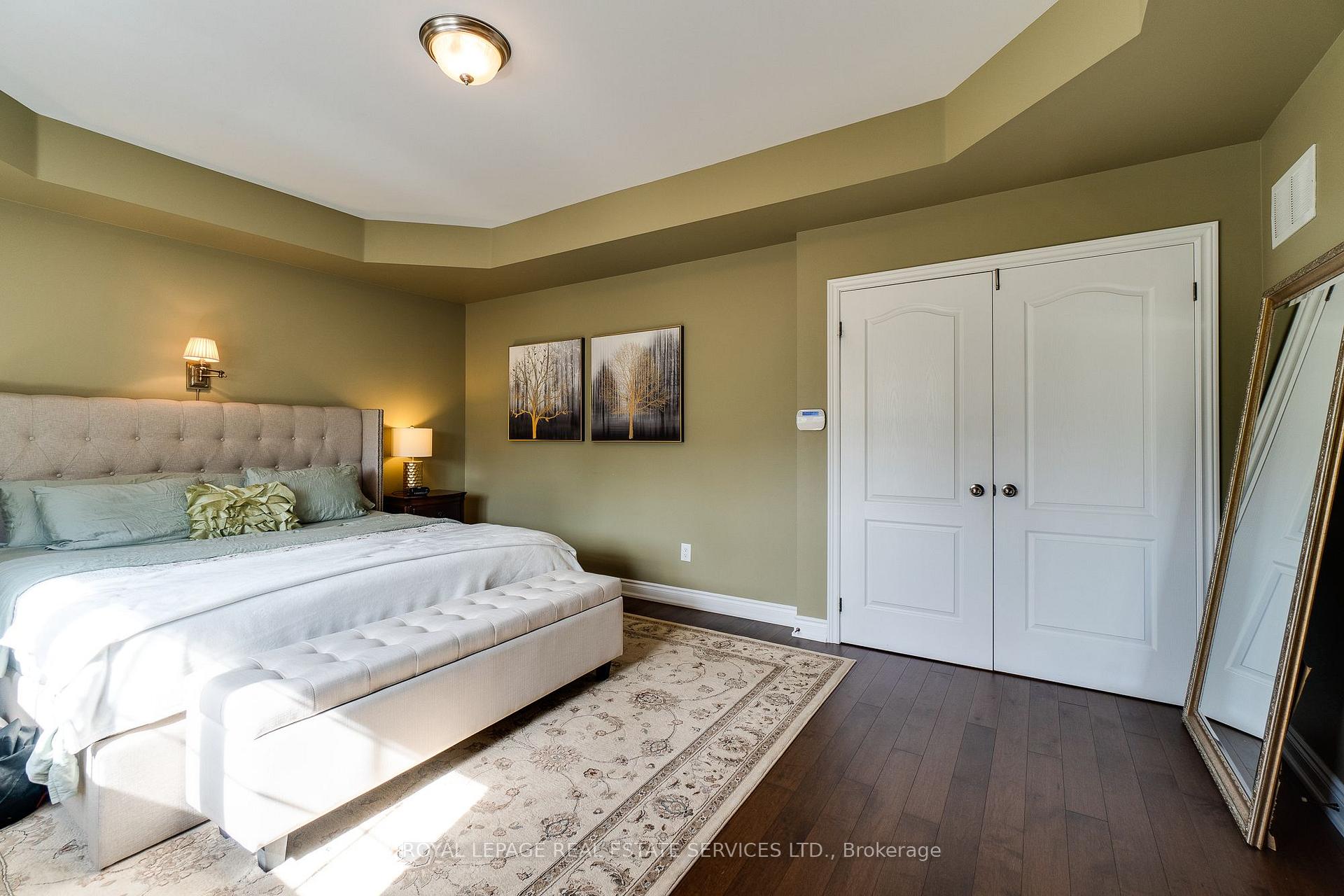Photo 37 of 167 Innville Crescent, Oakville, Bronte — HOMEH