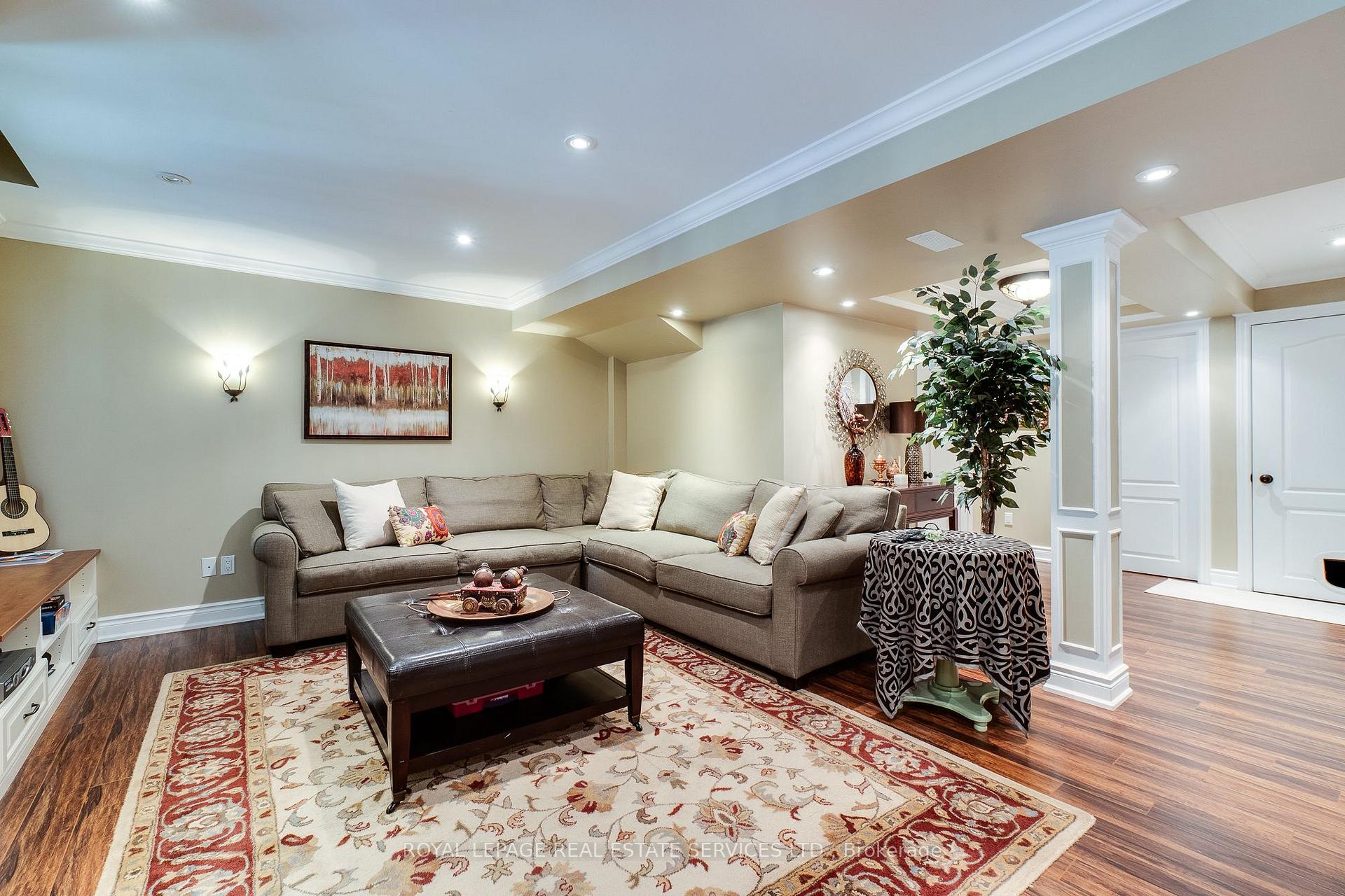 Photo 44 of 167 Innville Crescent, Oakville, Bronte — HOMEH