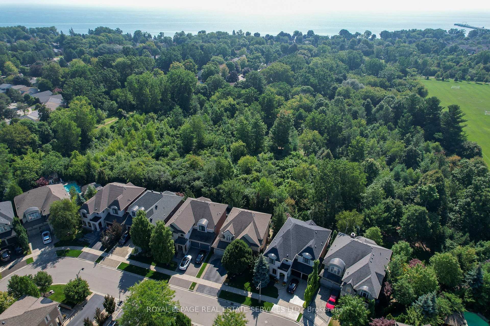 Photo 47 of 167 Innville Crescent, Oakville, Bronte — HOMEH