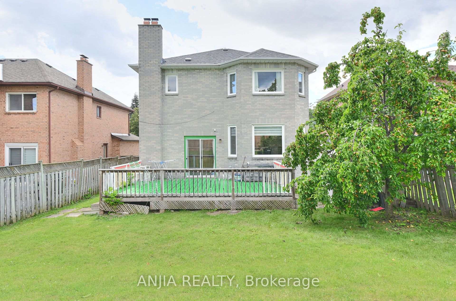 Photo 46 of 127 Tomlinson Circle, Markham, Buttonville — HOMEH