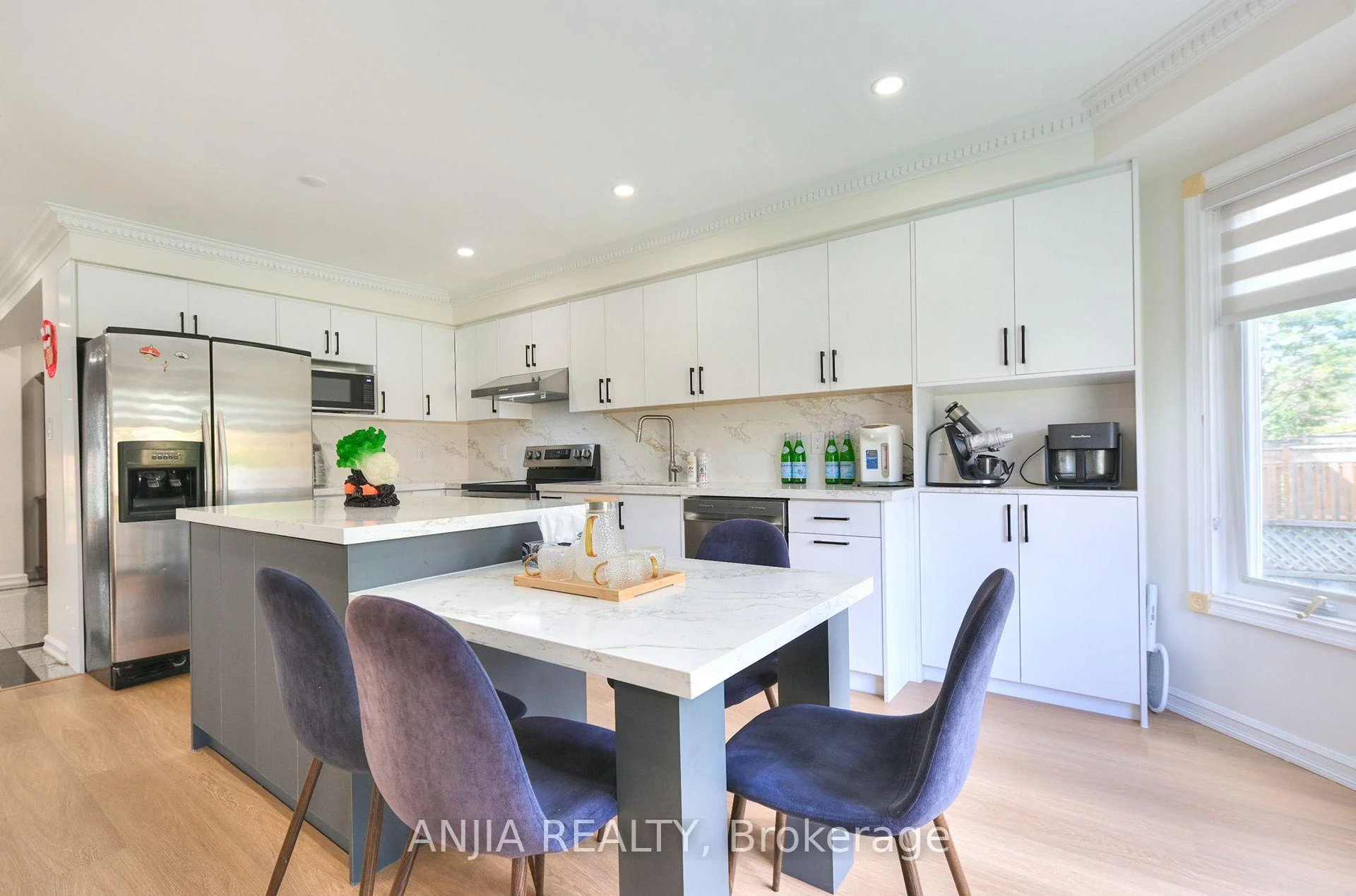 Photo 22 of 127 Tomlinson Circle, Markham, Buttonville — HOMEH